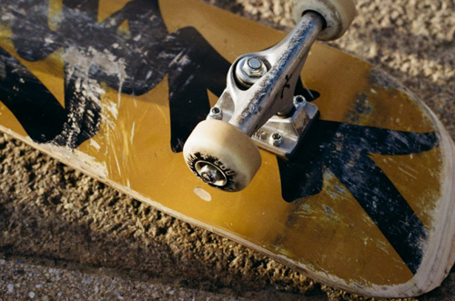 skateboard_close-up_wielen_trucks